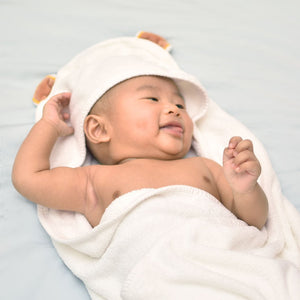 the wee bean organic bamboo hooded bear towel for babies