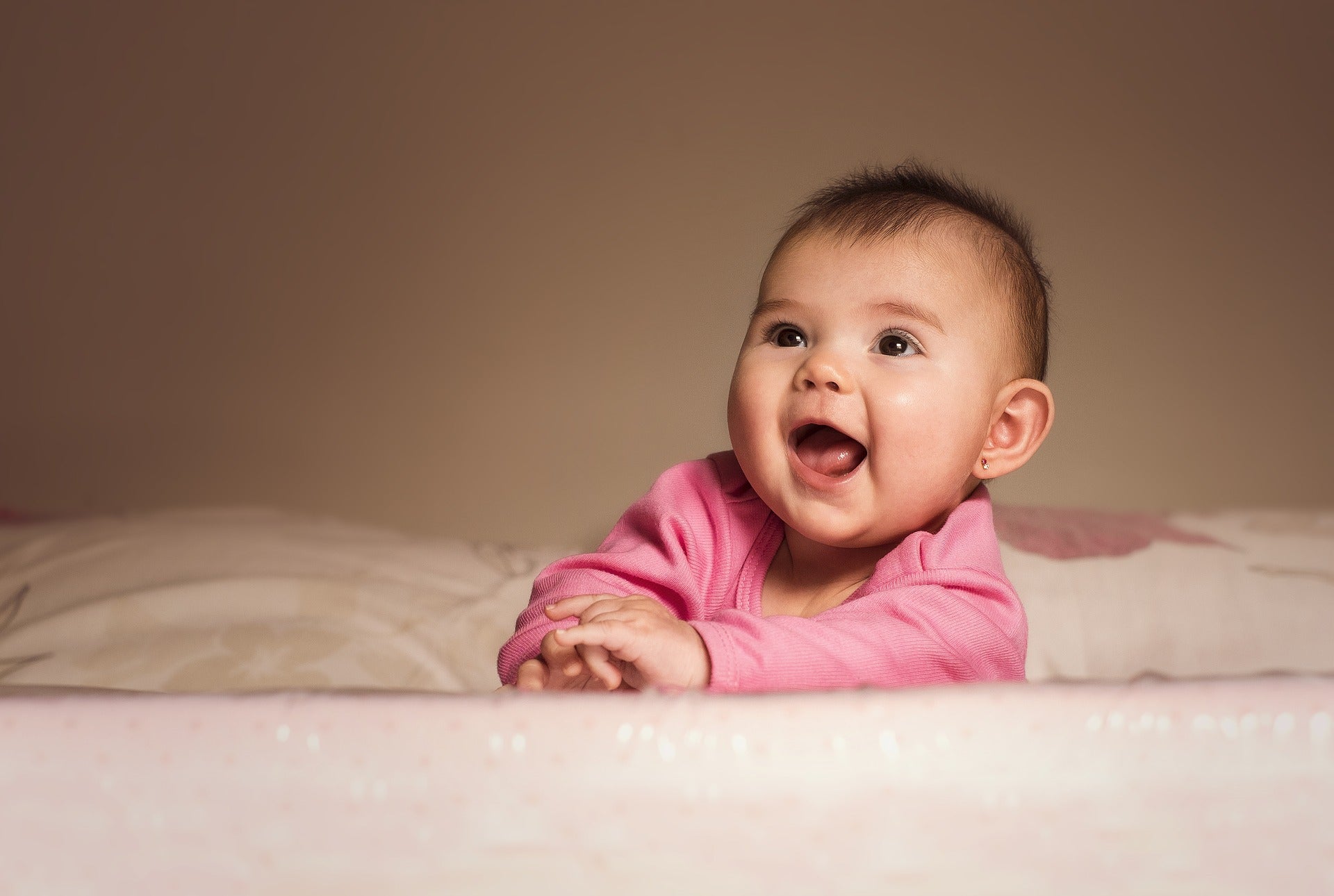 Baby Milestones at 4-6 Months: Is your Baby on Track?