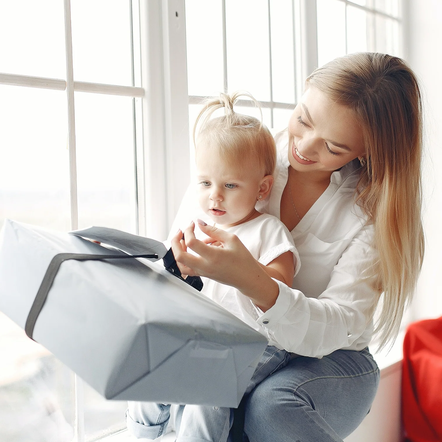 Top 8 Welcome Home Baby Gifts: Best Ideas to Celebrate A New Life