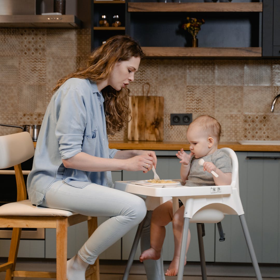 Appropriate nutrition plays a vital role in the development and well-being of your baby, especially when it comes to sensitive skin and skin conditions like eczema.