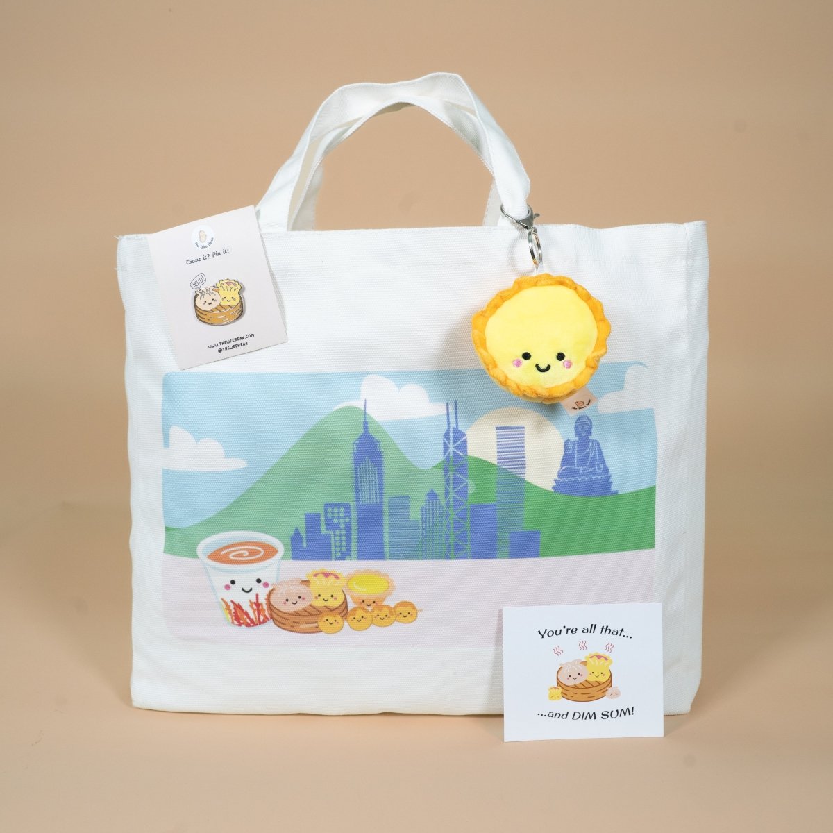 the wee bean egg tart bag charm with hong kong skyline tote bag gift set