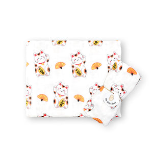 the wee bean organic cotton bamboo swaddle in lucky cat