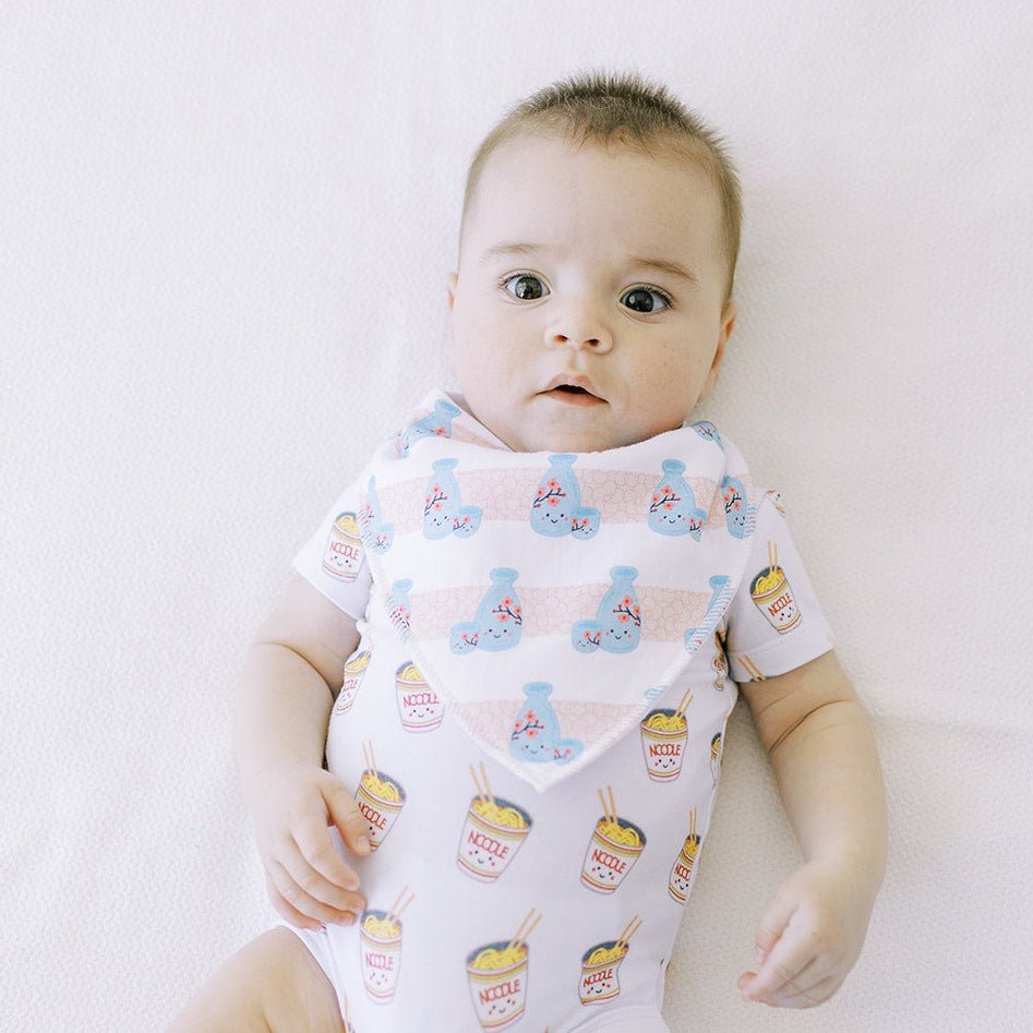 cute baby in the wee bean sake organic cotton bib