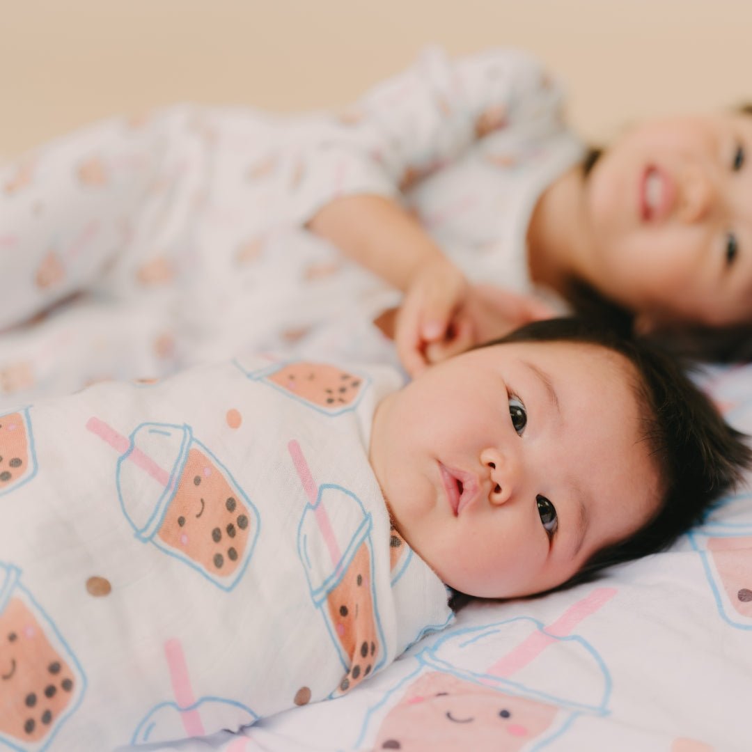 the wee bean organic cotton and bamboo swaddle in boba milk tea