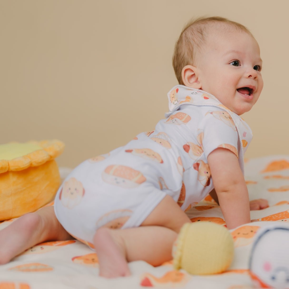 The Wee Bean Organic Cotton Short Sleeve Baby Onesie in Bakery Buns 