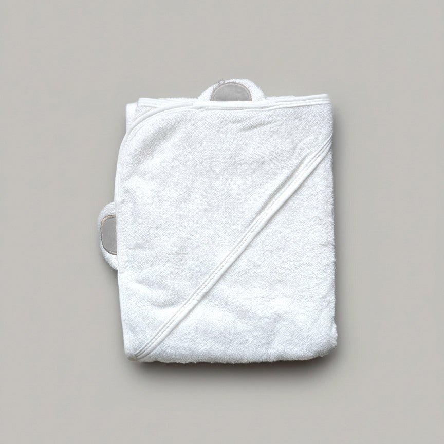 the wee bean organic bamboo hooded towel in bear hood grey ears