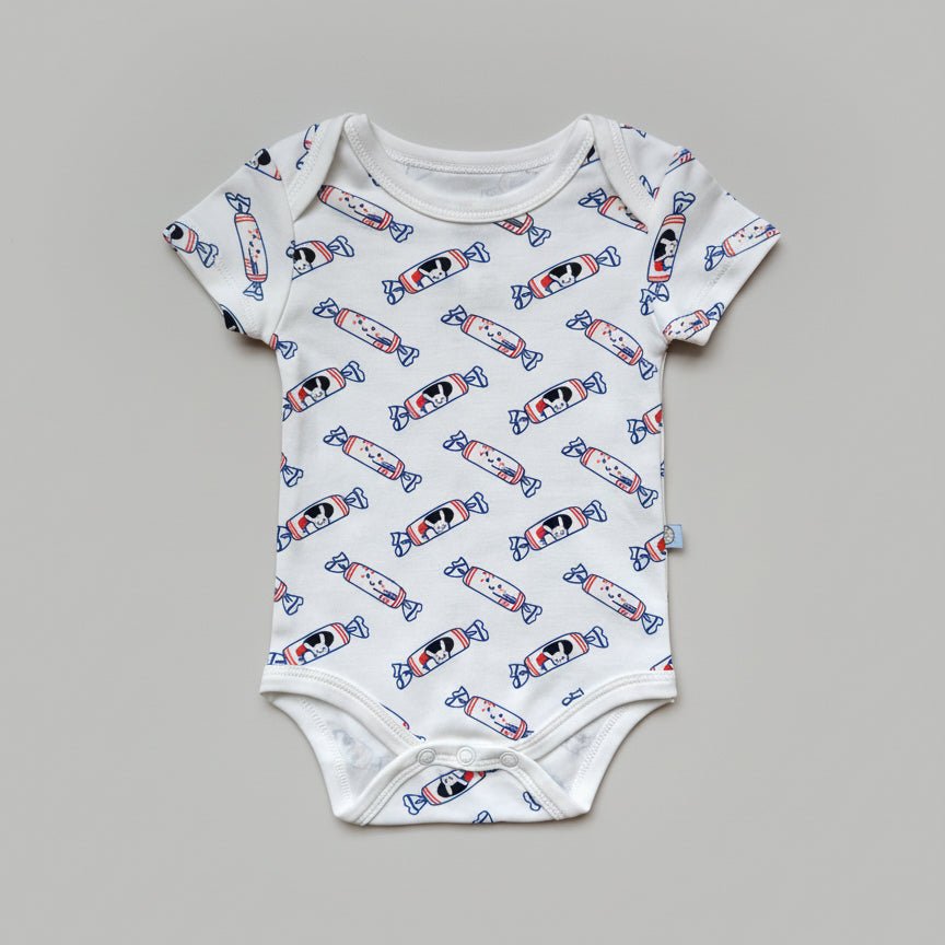 the wee bean baby organic clothing onesies romper in white rabbit candy print