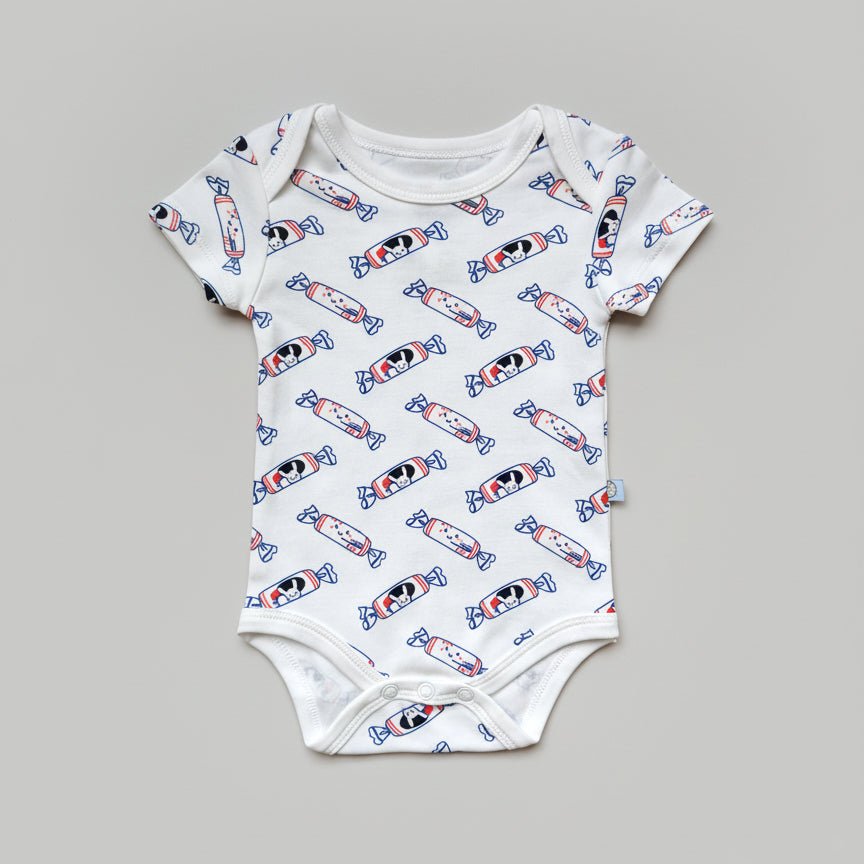 the wee bean baby organic clothing onesies romper in white rabbit candy print