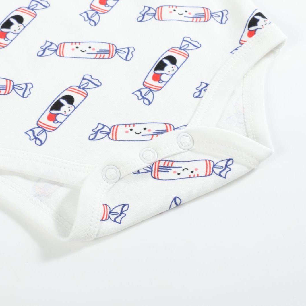 the wee bean organic cotton super soft onesie bodysuit in white rabbit bunny candy snap buttons